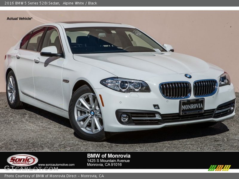 Alpine White / Black 2016 BMW 5 Series 528i Sedan
