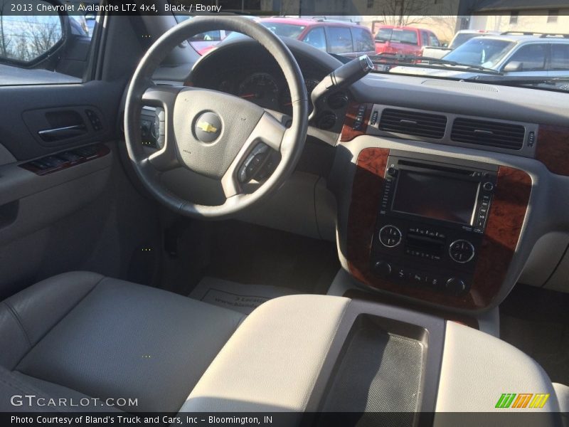 Black / Ebony 2013 Chevrolet Avalanche LTZ 4x4