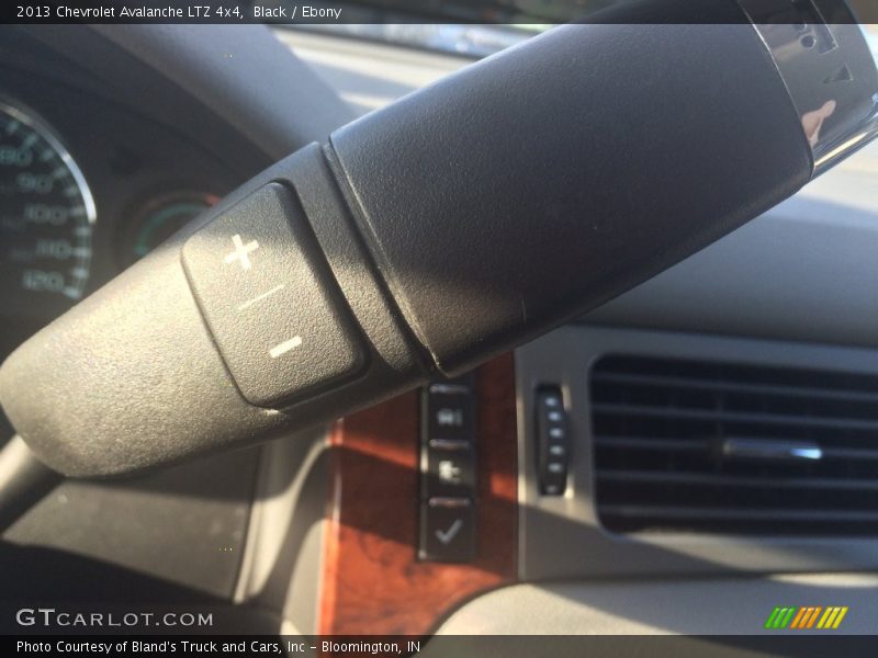 Black / Ebony 2013 Chevrolet Avalanche LTZ 4x4