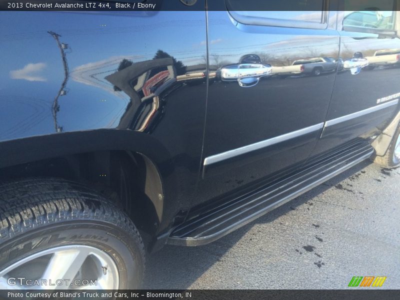 Black / Ebony 2013 Chevrolet Avalanche LTZ 4x4