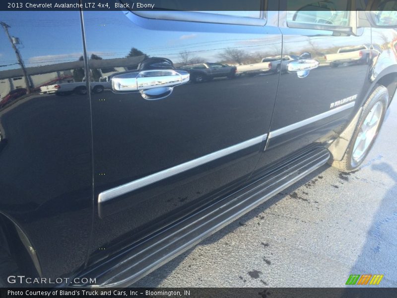 Black / Ebony 2013 Chevrolet Avalanche LTZ 4x4