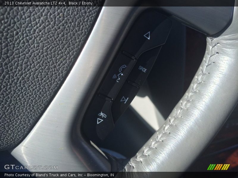 Black / Ebony 2013 Chevrolet Avalanche LTZ 4x4
