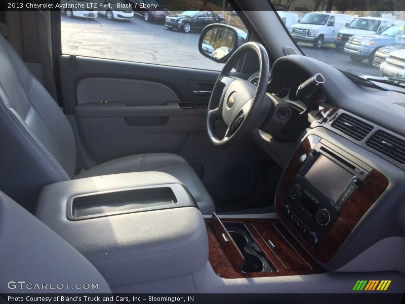 Black / Ebony 2013 Chevrolet Avalanche LTZ 4x4