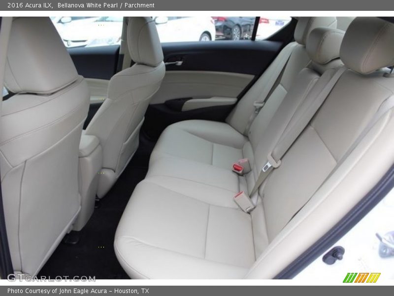 Bellanova White Pearl / Parchment 2016 Acura ILX