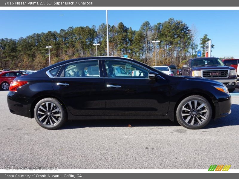 Super Black / Charcoal 2016 Nissan Altima 2.5 SL