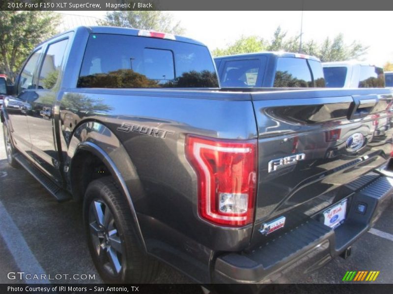 Magnetic / Black 2016 Ford F150 XLT SuperCrew