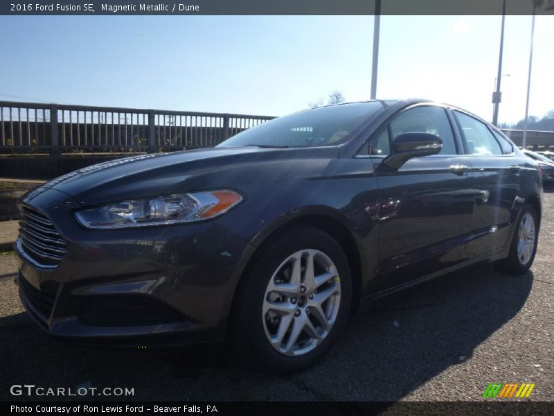 Magnetic Metallic / Dune 2016 Ford Fusion SE