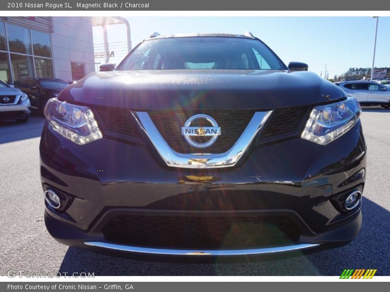 Magnetic Black / Charcoal 2016 Nissan Rogue SL