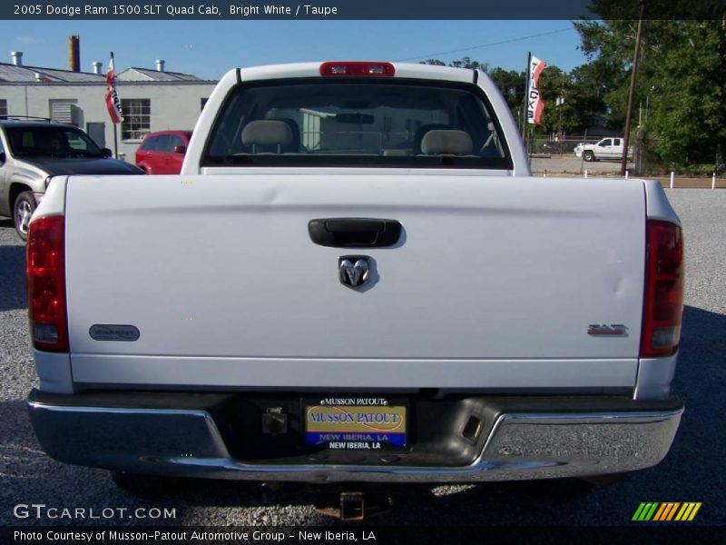 Bright White / Taupe 2005 Dodge Ram 1500 SLT Quad Cab