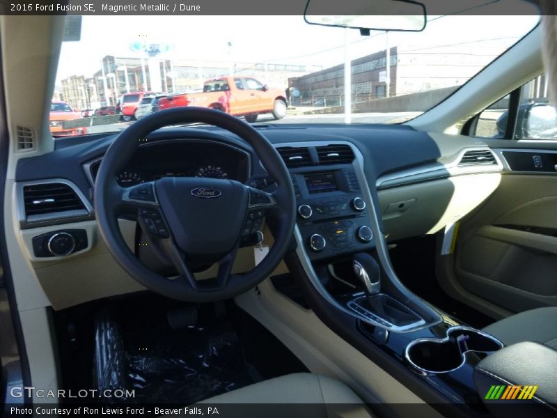 Magnetic Metallic / Dune 2016 Ford Fusion SE