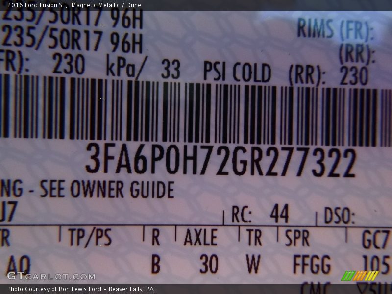 Magnetic Metallic / Dune 2016 Ford Fusion SE