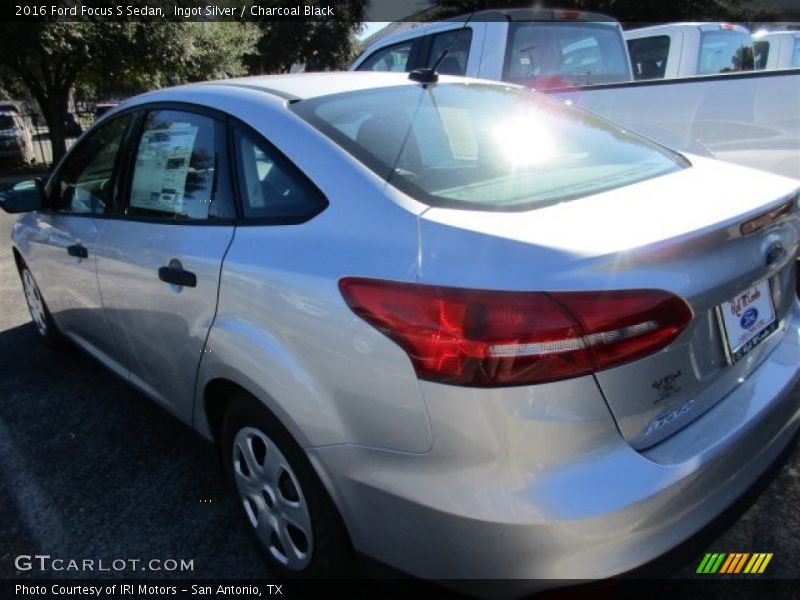 Ingot Silver / Charcoal Black 2016 Ford Focus S Sedan