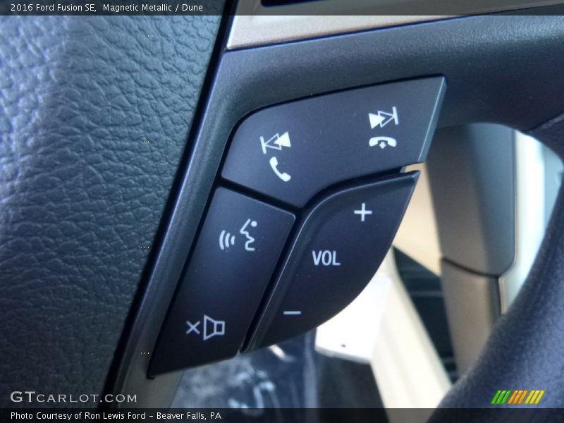 Magnetic Metallic / Dune 2016 Ford Fusion SE