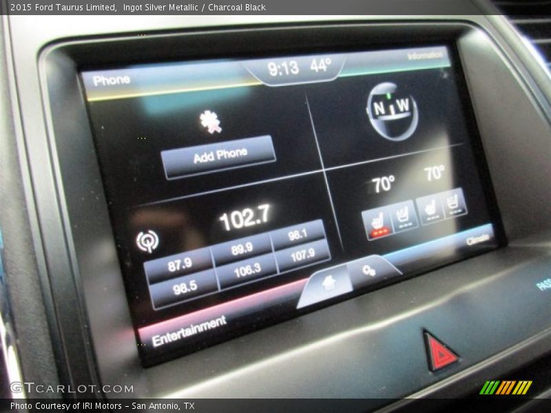 Ingot Silver Metallic / Charcoal Black 2015 Ford Taurus Limited