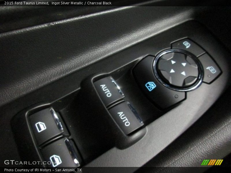 Ingot Silver Metallic / Charcoal Black 2015 Ford Taurus Limited