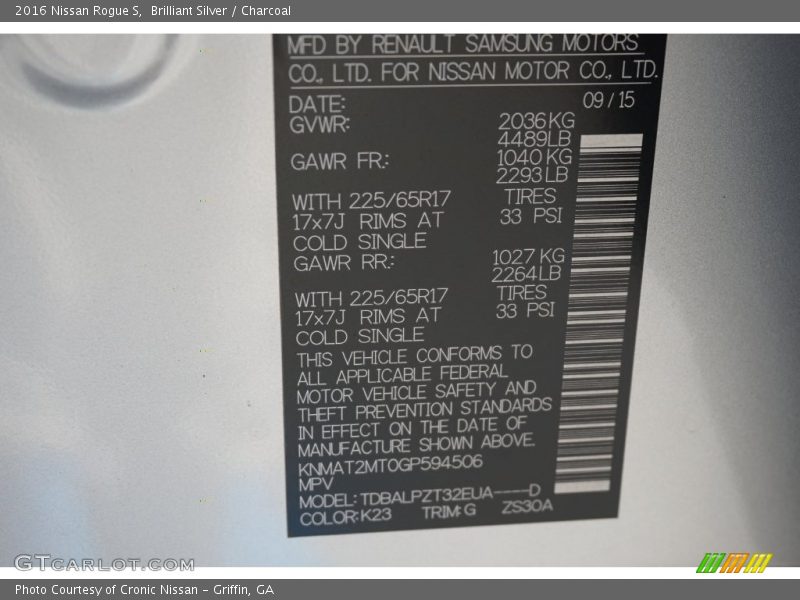 Brilliant Silver / Charcoal 2016 Nissan Rogue S