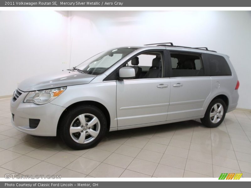 Mercury Silver Metallic / Aero Gray 2011 Volkswagen Routan SE
