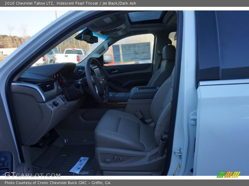 Iridescent Pearl Tricoat / Jet Black/Dark Ash 2016 Chevrolet Tahoe LTZ