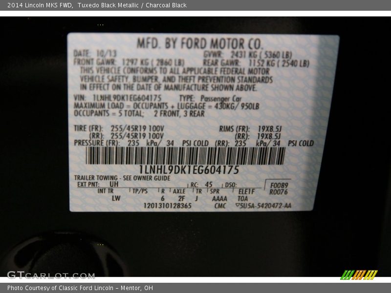 Tuxedo Black Metallic / Charcoal Black 2014 Lincoln MKS FWD