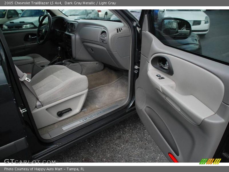Dark Gray Metallic / Light Gray 2005 Chevrolet TrailBlazer LS 4x4