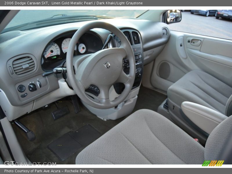  2006 Caravan SXT Dark Khaki/Light Graystone Interior