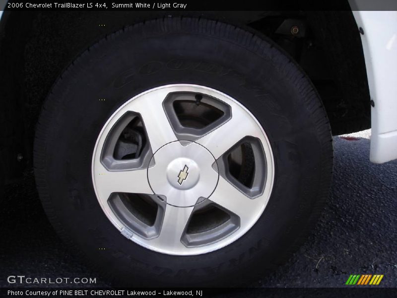 Summit White / Light Gray 2006 Chevrolet TrailBlazer LS 4x4