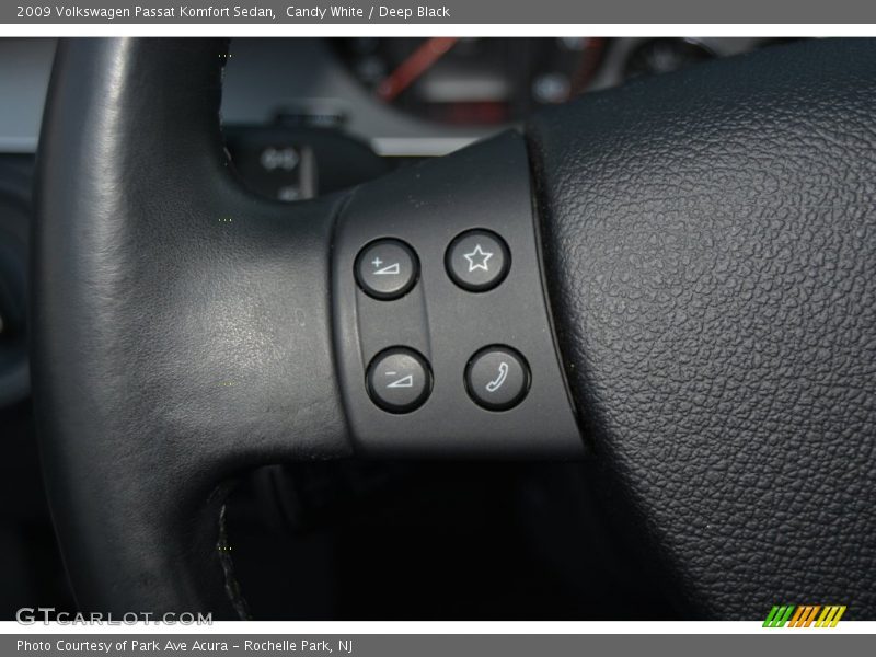 Candy White / Deep Black 2009 Volkswagen Passat Komfort Sedan