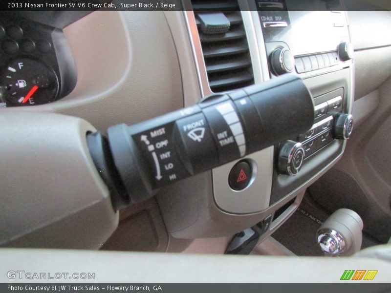 Super Black / Beige 2013 Nissan Frontier SV V6 Crew Cab