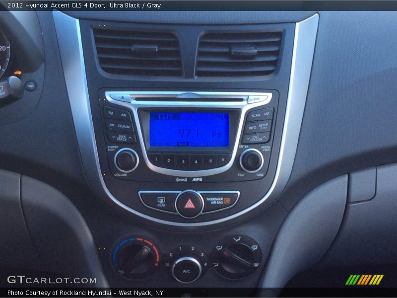 Ultra Black / Gray 2012 Hyundai Accent GLS 4 Door