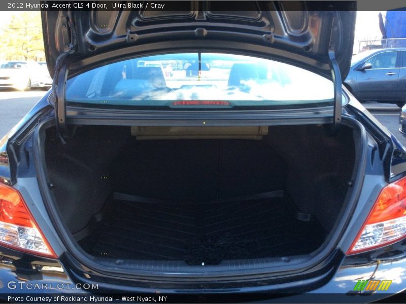 Ultra Black / Gray 2012 Hyundai Accent GLS 4 Door