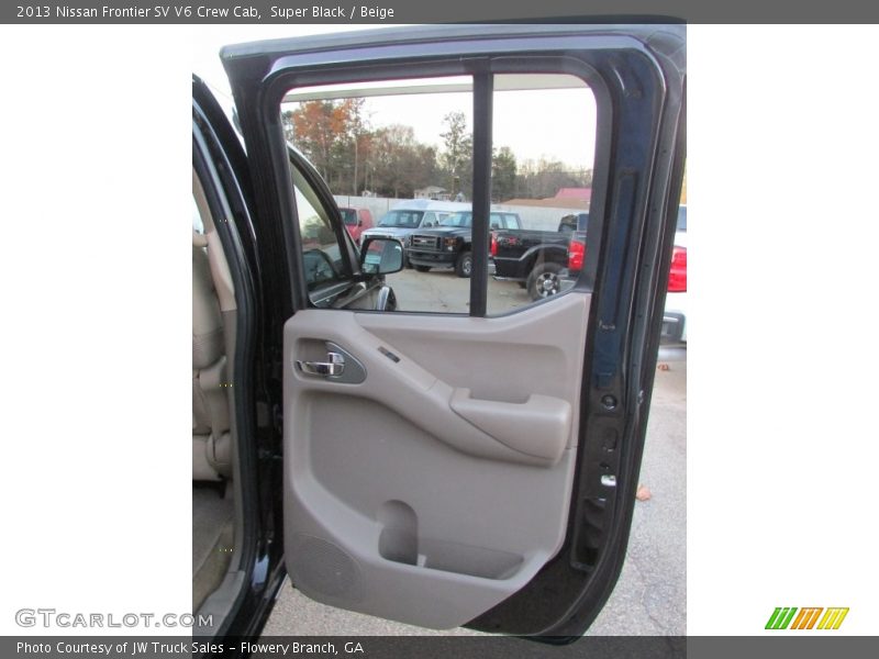 Super Black / Beige 2013 Nissan Frontier SV V6 Crew Cab