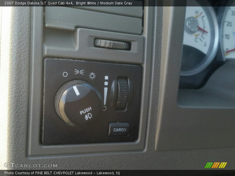 Bright White / Medium Slate Gray 2007 Dodge Dakota SLT Quad Cab 4x4