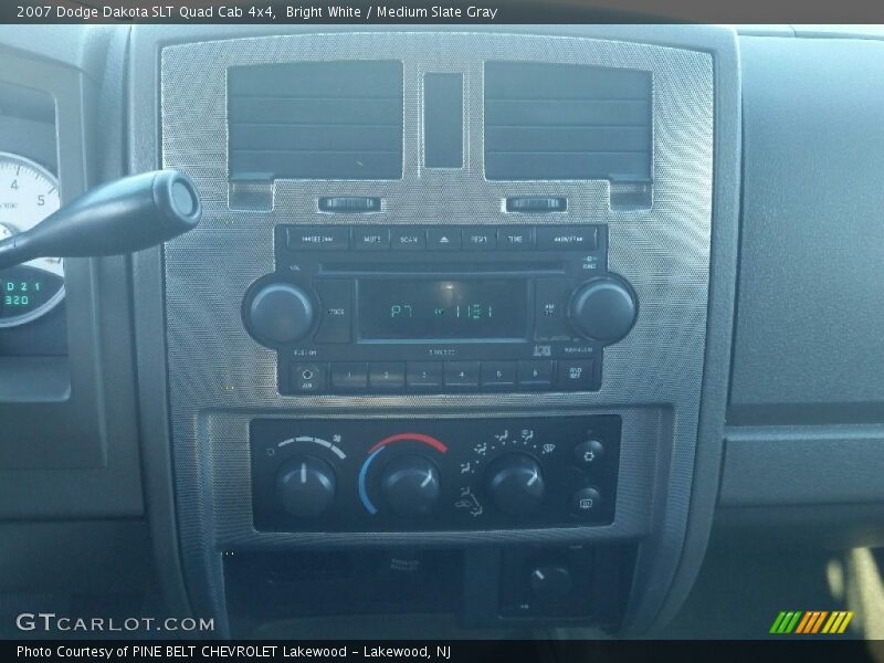 Bright White / Medium Slate Gray 2007 Dodge Dakota SLT Quad Cab 4x4