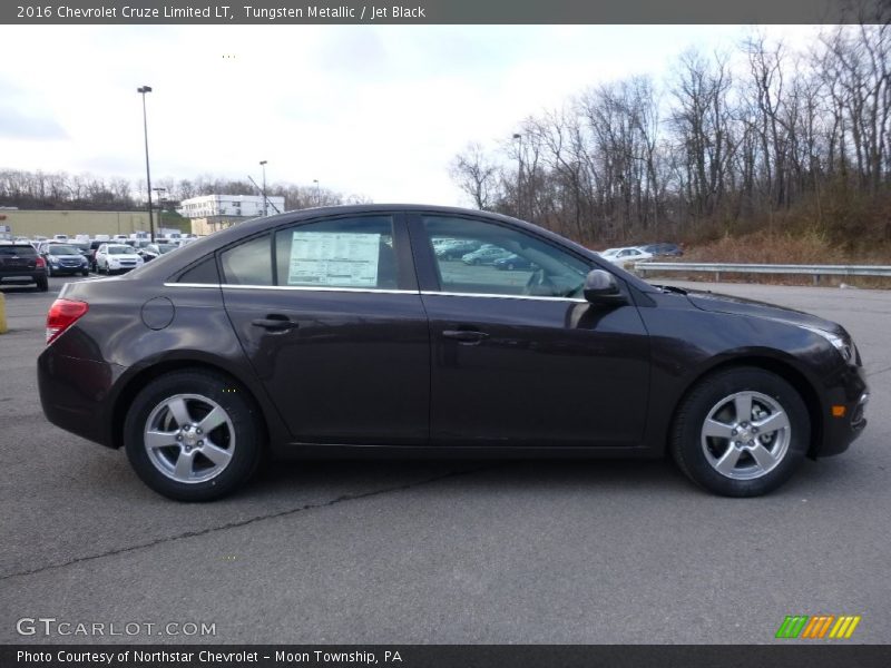 Tungsten Metallic / Jet Black 2016 Chevrolet Cruze Limited LT