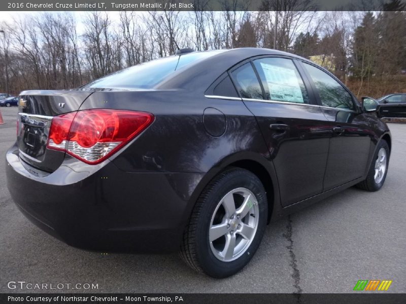 Tungsten Metallic / Jet Black 2016 Chevrolet Cruze Limited LT