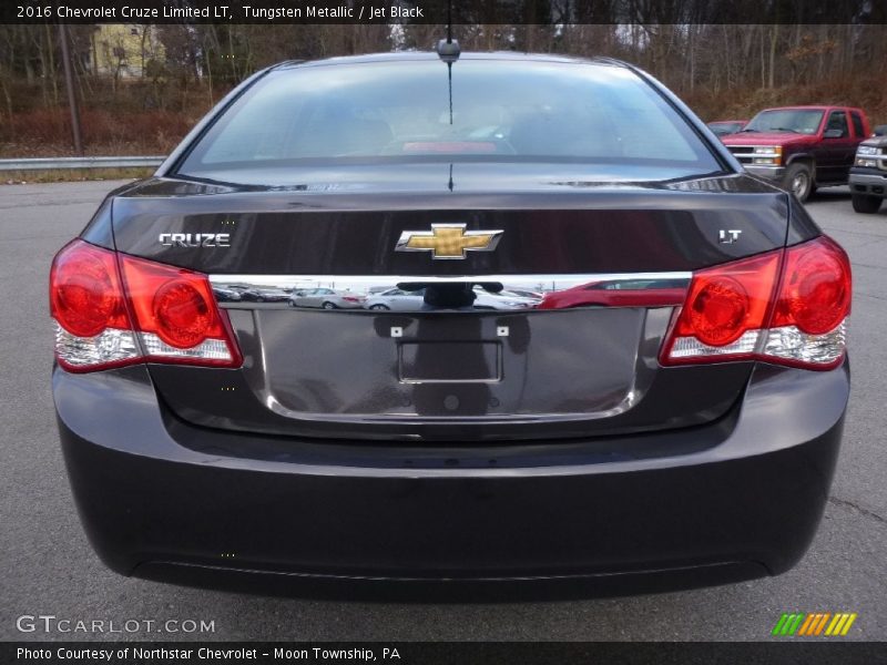 Tungsten Metallic / Jet Black 2016 Chevrolet Cruze Limited LT