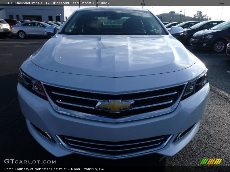 Iridescent Pearl Tricoat / Jet Black 2016 Chevrolet Impala LTZ