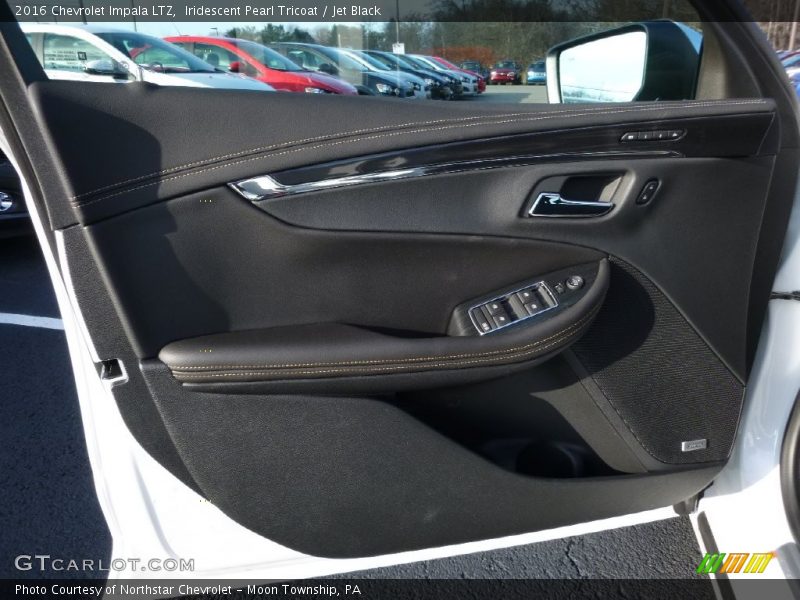 Iridescent Pearl Tricoat / Jet Black 2016 Chevrolet Impala LTZ
