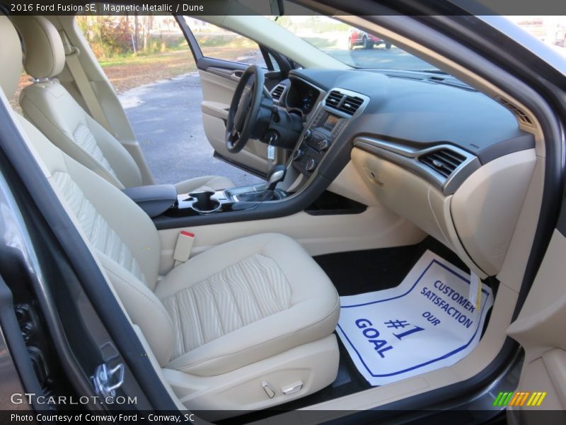 Magnetic Metallic / Dune 2016 Ford Fusion SE