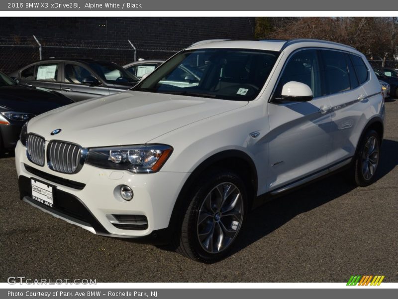Alpine White / Black 2016 BMW X3 xDrive28i