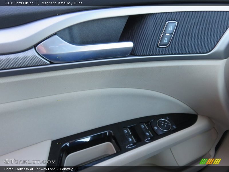 Magnetic Metallic / Dune 2016 Ford Fusion SE