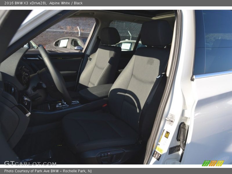 Alpine White / Black 2016 BMW X3 xDrive28i