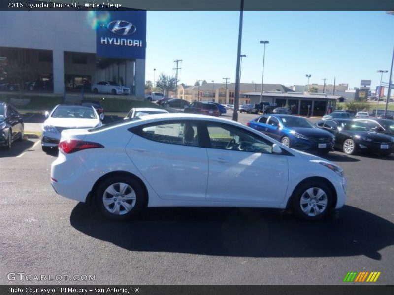 White / Beige 2016 Hyundai Elantra SE