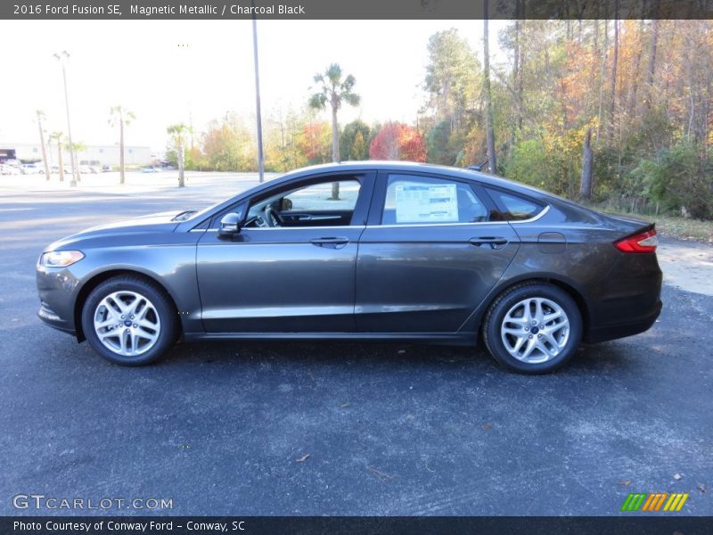 Magnetic Metallic / Charcoal Black 2016 Ford Fusion SE