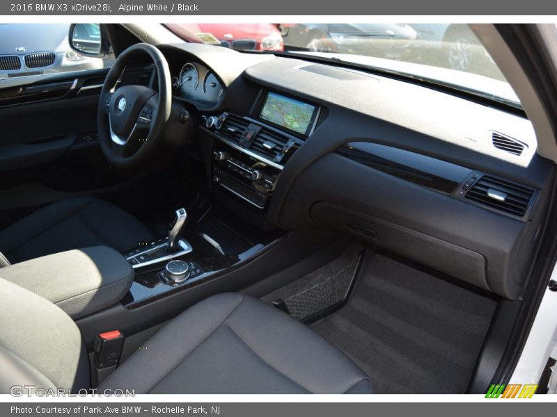 Alpine White / Black 2016 BMW X3 xDrive28i