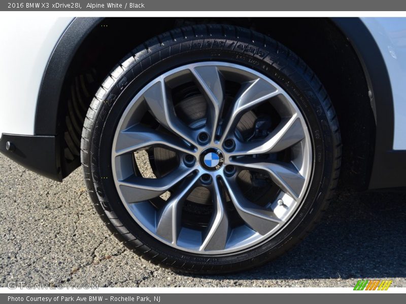 Alpine White / Black 2016 BMW X3 xDrive28i