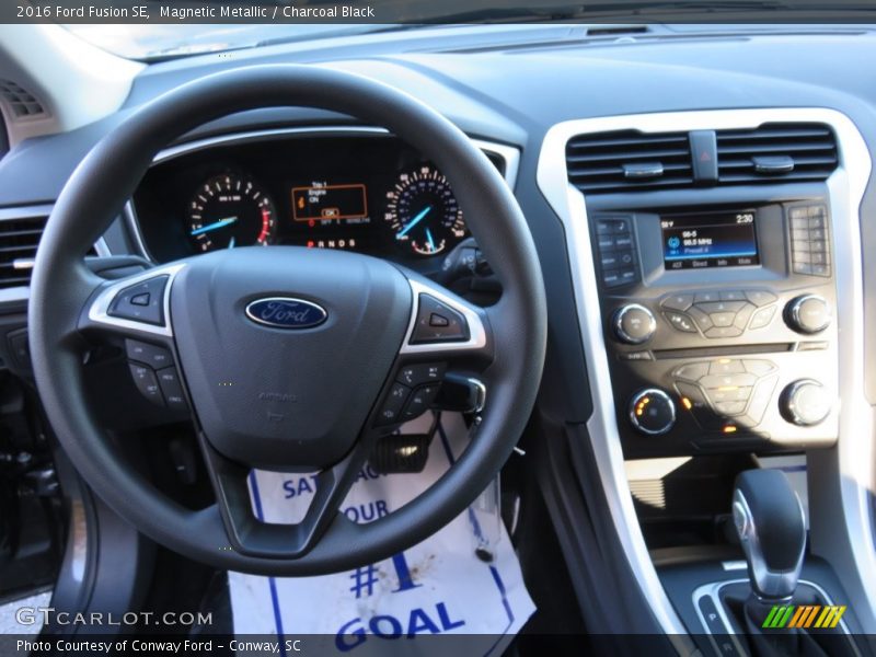 Magnetic Metallic / Charcoal Black 2016 Ford Fusion SE