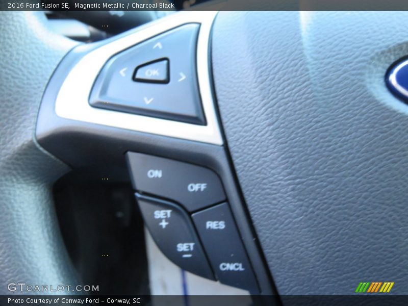 Magnetic Metallic / Charcoal Black 2016 Ford Fusion SE