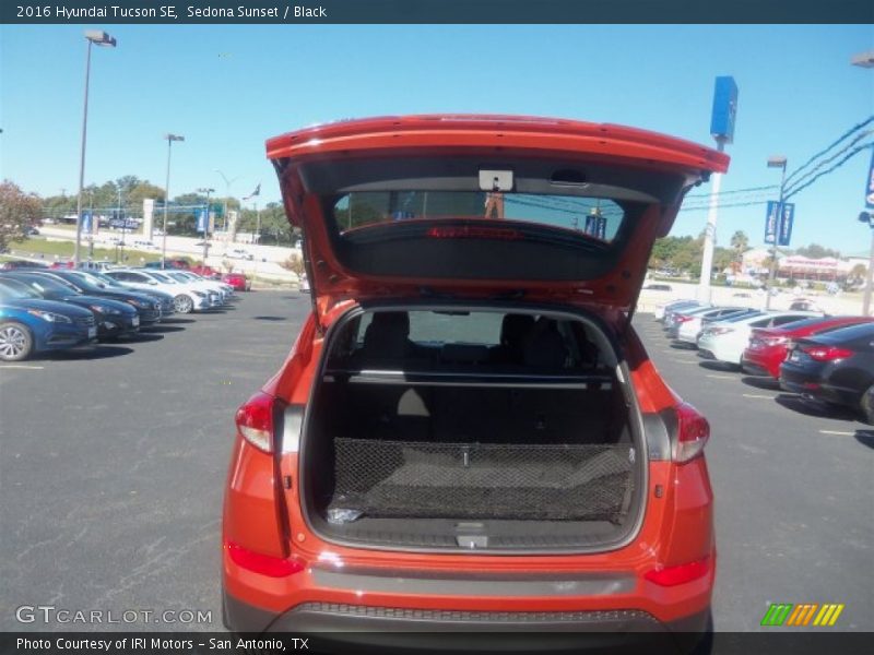 Sedona Sunset / Black 2016 Hyundai Tucson SE