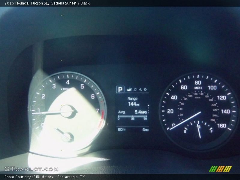 Sedona Sunset / Black 2016 Hyundai Tucson SE